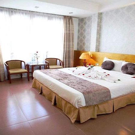 Mayhouse Travel Hanoi Eksteriør bilde
